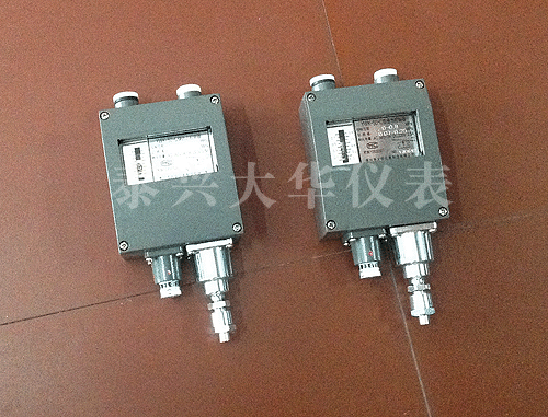 YWK-50-C型舰船用压力控制器